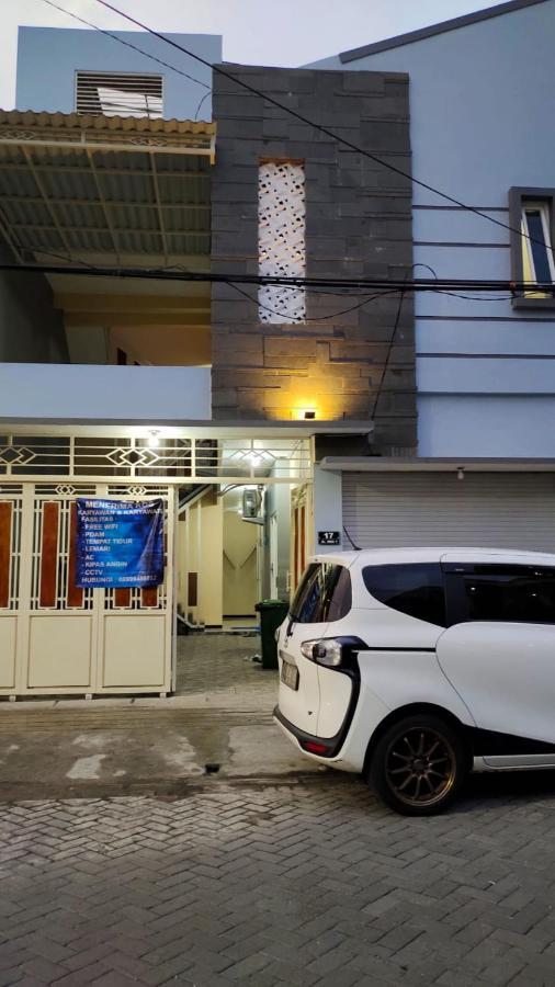 Oyo 91209 Arjuna Residence Syariah Sby Surabaia Exterior foto