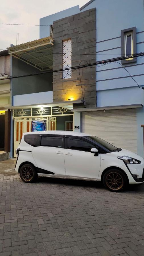 Oyo 91209 Arjuna Residence Syariah Sby Surabaia Exterior foto