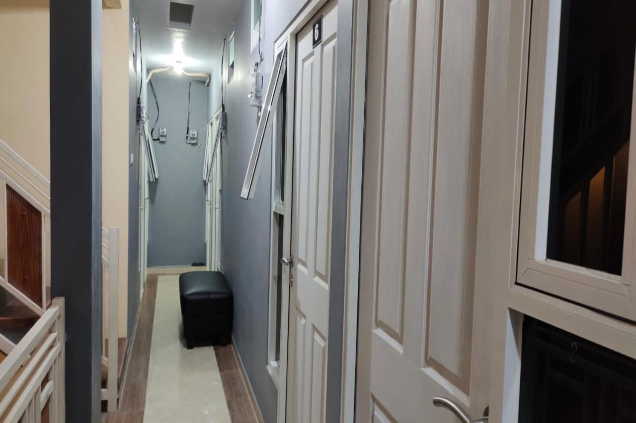 Oyo 91209 Arjuna Residence Syariah Sby Surabaia Exterior foto